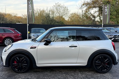 Mini Hatch JOHN COOPER WORKS - NANUQ WHITE - MINI SERVICE HISTORY 10