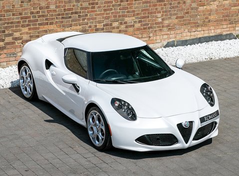 Alfa Romeo 4C 8