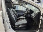 Hyundai i20 1.2 Premium SE Hatchback 5dr Petrol Manual Euro 6 (84 ps) 32