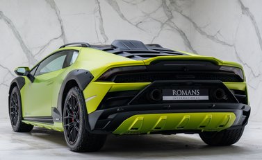 Lamborghini Huracan Sterrato 10