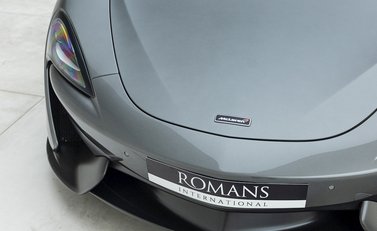 McLaren 570S Spider 32