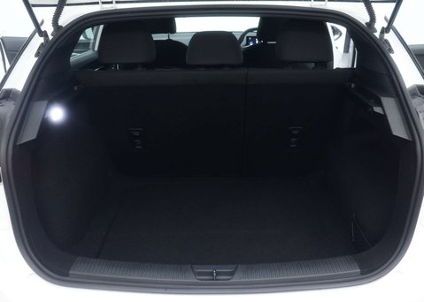 MG MG4 64kWh SE Long Range Hatchback 5dr Electric Auto (203 ps) 47