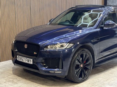 Jaguar F-Pace 3.0 F-PACE V6 S AWD D Auto 4WD 5dr 30