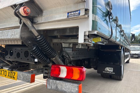 Mercedes-Benz Actros 1824L Streamspace with 8.6m Body & Tail Lift 24
