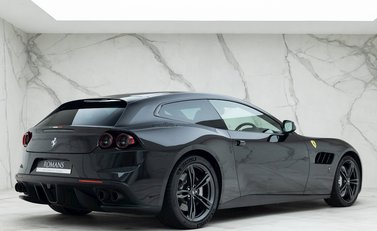 Ferrari GTC4 Lusso 7