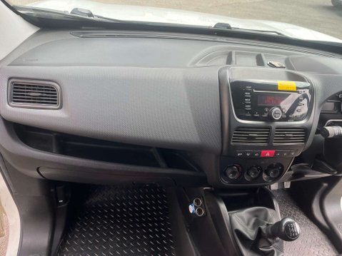 Fiat Doblo 1.2 Doblo 16V REAR ELECTRIC AND RACKING 41