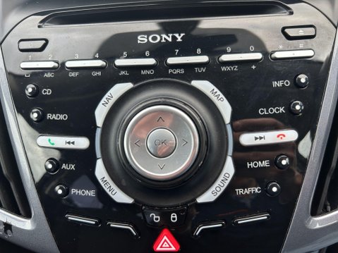 Ford Focus 1.6 Titanium Navigator Powershift Euro 5 5dr 37