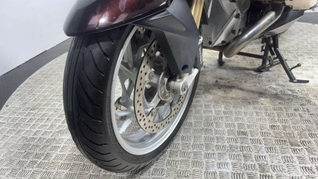 BMW R 1200 RT 2015 STUNNING EXAMPLE EBONY COLOUR SCHEME 45K NEW MOT 1200CC 35