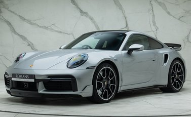 Porsche 911 Turbo S (992) 1