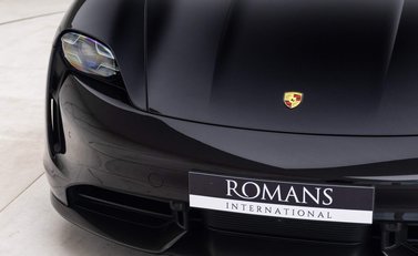 Porsche Taycan TURBO S 93KWH 27