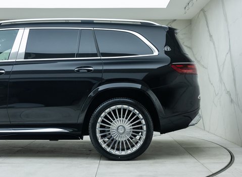 Mercedes-Benz GLS 600 Maybach 41