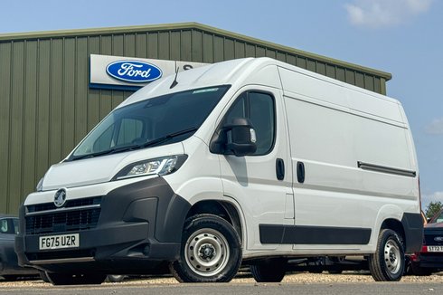 Vauxhall Movano MWB L2H2 Medium Roof Prime Air Con Ply Lined Sensors EURO 6