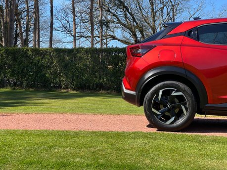 Nissan Juke DIG-T N-CONNECTA DCT 27