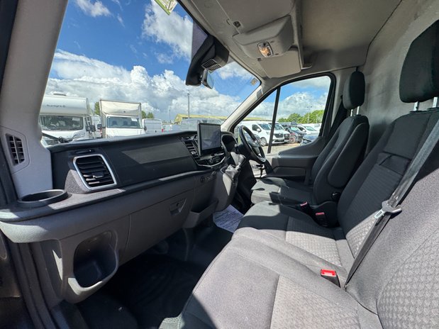 Ford Transit LWB L3H2 Med Roof Limited 350 Air Con Alloys Camera Nav Sensors EURO 6 18