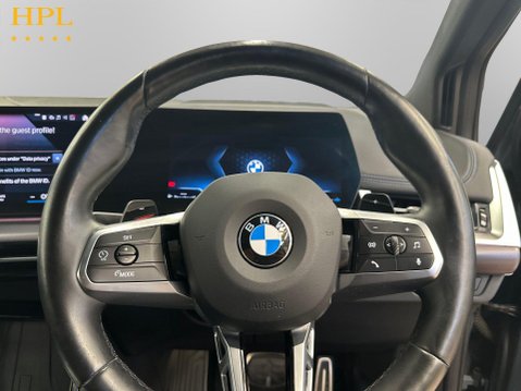 BMW 2 Series 1.5 220i MHT M Sport MPV 5dr Petrol Hybrid DCT Euro 6 (s/s) (170 ps) Sat Na 13
