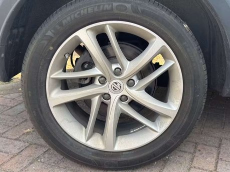 MG HS 1.5 T-GDI Exclusive SUV 5dr Petrol DCT Euro 6 (s/s) (162 ps) 10
