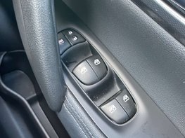 Nissan Qashqai 1.3 Qashqai N-Connecta DiG-T 5dr 55