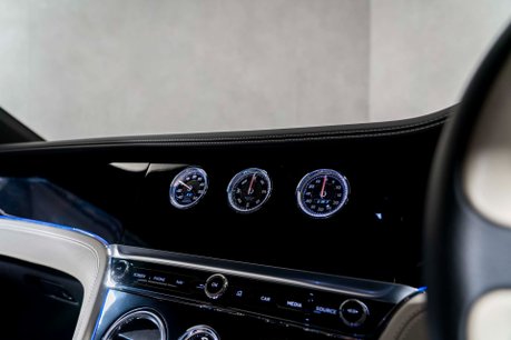Bentley Continental GT V8. MULLINER SPEC. TOURING SPEC. CENTENARY SPEC. ROTATING DISPLAY. B&O. 41