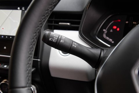 Renault Clio TECHNO TCE 17