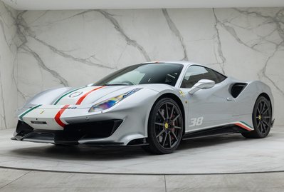 Ferrari 488 Pista Piloti