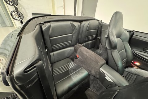 Porsche 911 Carrera 4 Cabriolet 16