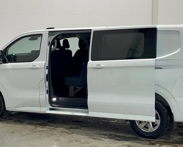 Ford Transit Custom FORD TRANSIT CUSTOM 2.0 Eco Blue 320 136ps L2H1 Double Cab Van Limited