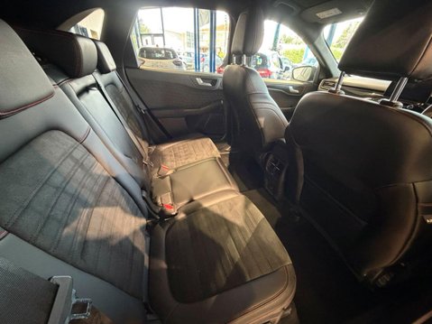 Ford Kuga 2.0 EcoBlue MHEV ST-Line SUV 5dr Diesel Manual Euro 6 (s/s) (150 ps) 33