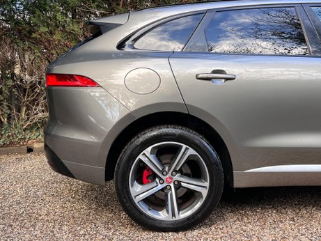 Jaguar F-Pace 3.0 D300 V6 S Auto AWD Euro 6 (s/s) 5dr 63