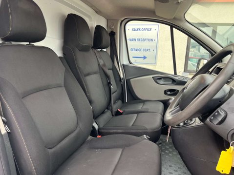 Renault Trafic 1.6 Trafic SL27 Business+ Energy dCi 17