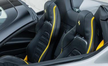 Ferrari SF90 Spider 36