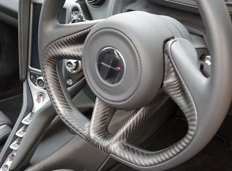 McLaren 720S Luxury 27