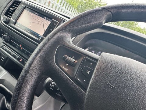 Peugeot Expert 2.0 Expert Professional Premium L1 Blue HDi 11