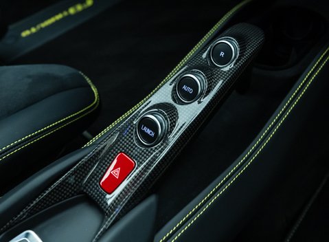 Ferrari F8 Tributo 25