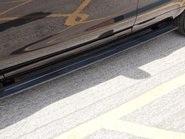 Land Rover Discovery 2023 R-DYNAMIC SE MHEV rear seat conversion deployable side steps  18