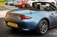 Mazda MX-5 SPORT 8