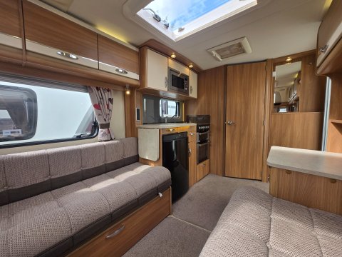 Swift Challenger 480 SE  10