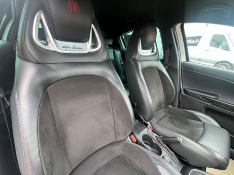 Alfa Romeo Giulietta 1.7 Giulietta Veloce TBi Semi-Automatic 5dr *NATIONAL DELIVERY* 44