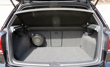 Volkswagen Golf R 18