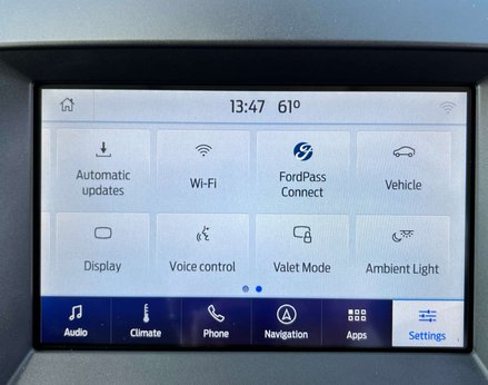 Ford Galaxy 2.5 Galaxy Titanium HEV CVT 5dr 49