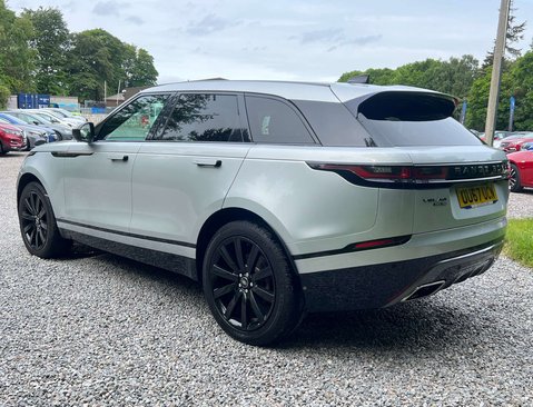 Land Rover Range Rover Velar 3.0 Range Rover Velar R-Dynamic HSE D300 Auto 4WD 5dr 9
