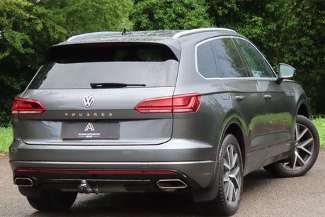 Volkswagen Touareg 3.0 TDI V6 R-Line Tiptronic 4Motion Euro 6 (s/s) 5dr 5