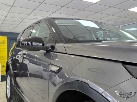 Land Rover Discovery Sport 2.0 TD4 SE Tech Auto 4WD Euro 6 (s/s) 5dr 71