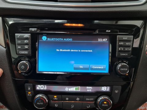 Nissan Qashqai 1.6 DIG-T N-Connecta Euro 6 (s/s) 5dr 28
