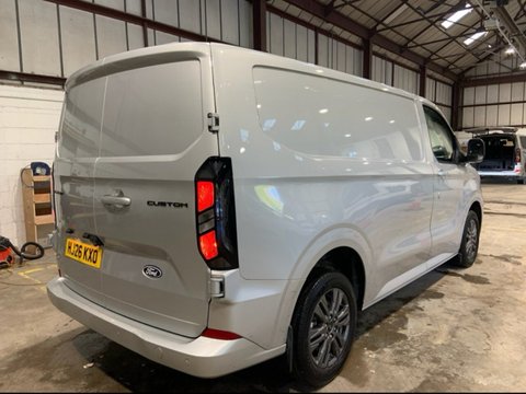 Ford Transit Custom 320 LIMITED L1H1 P/V ECOBOOST 5