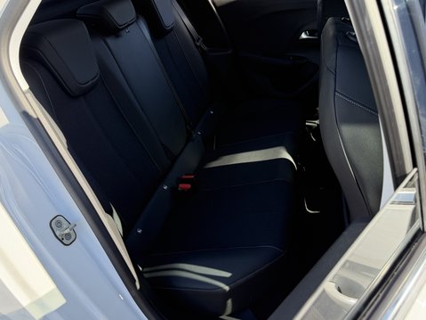 Vauxhall Corsa 100kW Elite Nav 50kWh 5dr Auto [7.4kWCh] 34