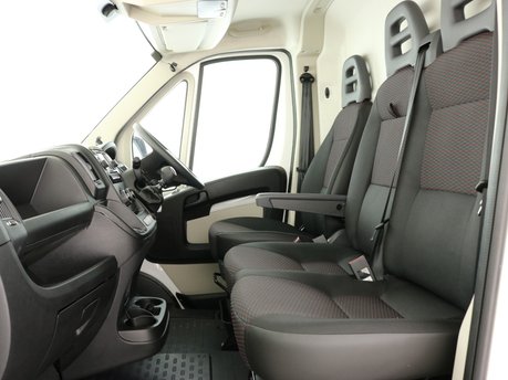 Citroen Relay 2.2 BlueHDi L3H2 Van 140ps Enterprise Pro 8