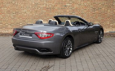 Maserati Grancabrio Sport 19