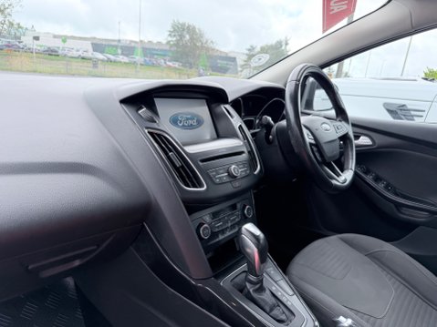 Ford Focus 1.0 TITANIUM 8