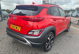 Hyundai KONA T-GDI PREMIUM MHEV 7