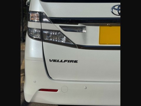 Toyota Vellfire GOLDEN EYES II V6 43